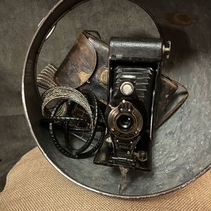 Vintage No 2A Brownie Autographic Folding Camera